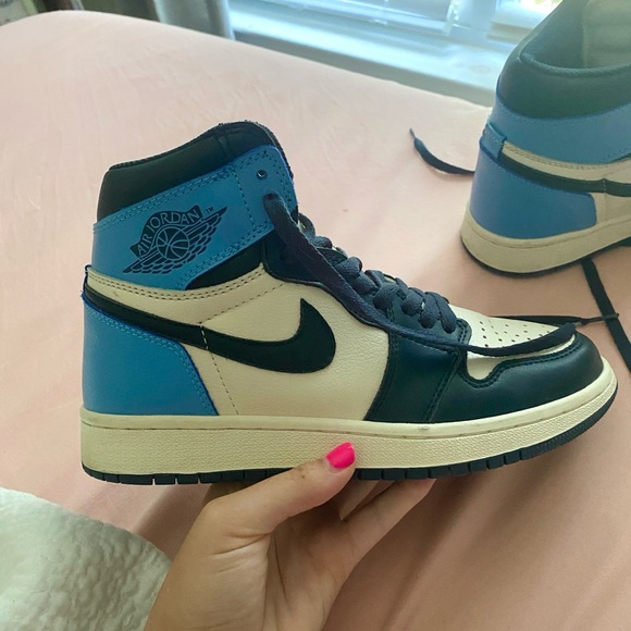 Men’s Air Jordan 1 High Retro OG - Picture 1 of 8